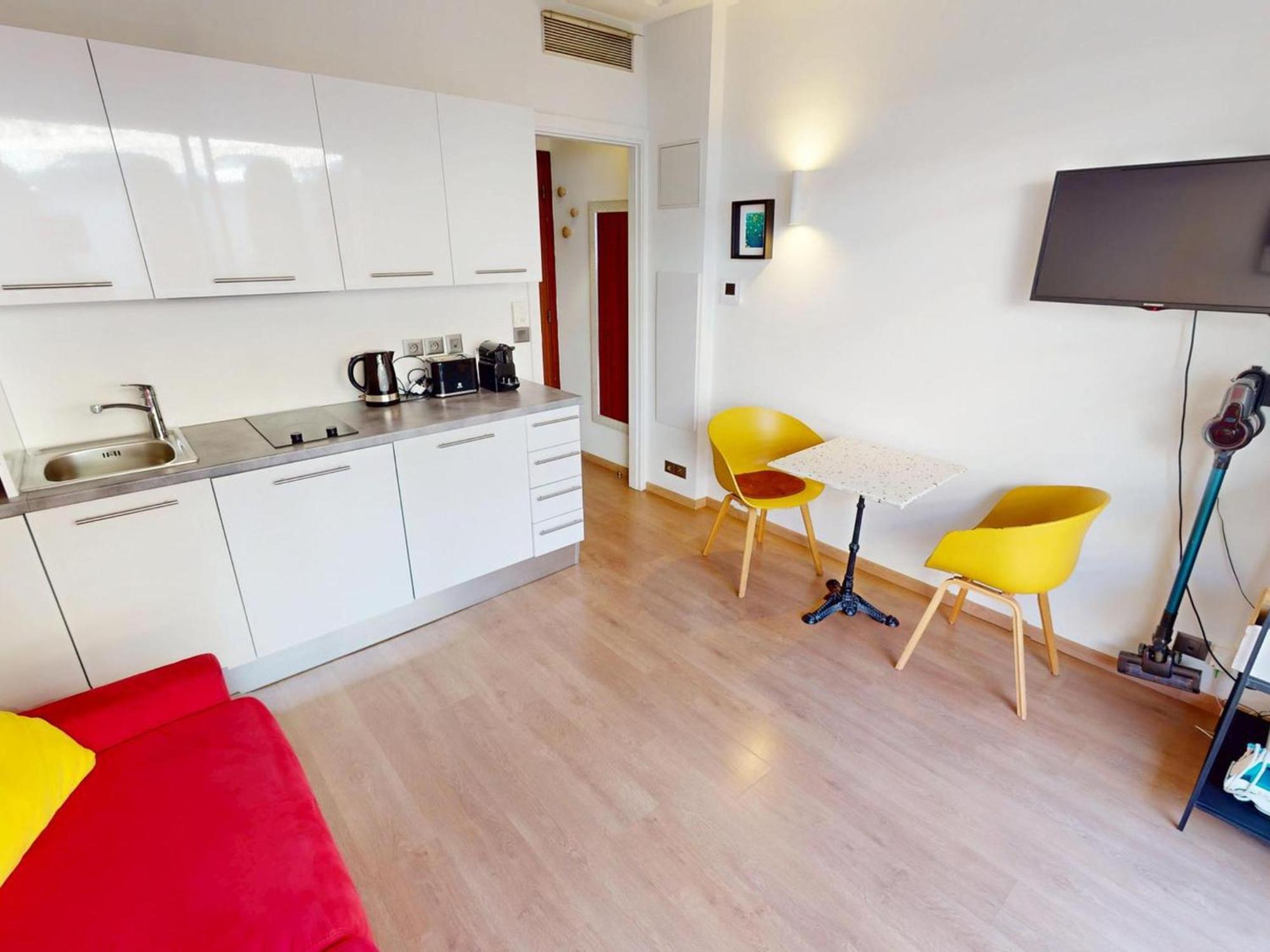 Climatise Avec Terrasse Et Wifi Proche Plages A - Fr-1-196-377